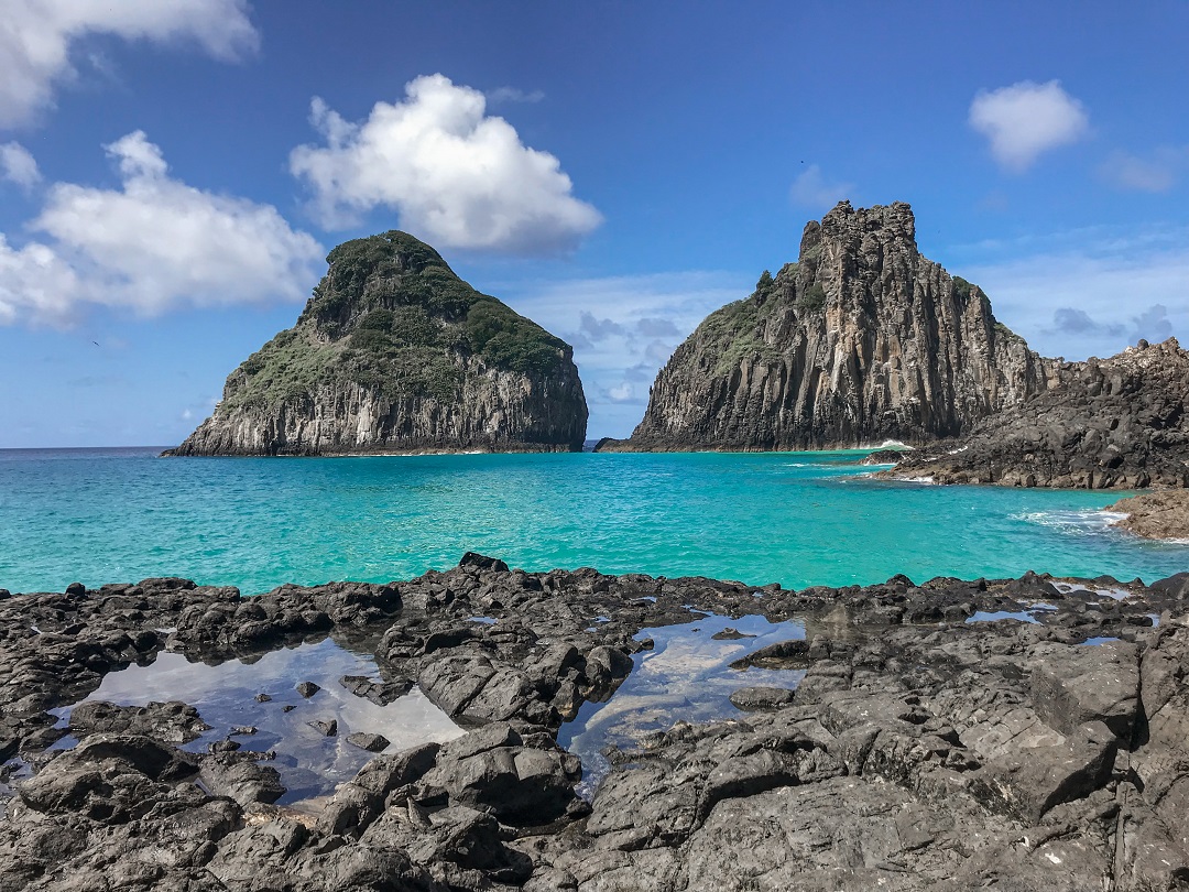 Morro Dois Irmaos - Baia dos Porcos