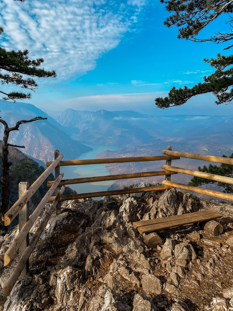 Banjska Stena no Tara National Park na Servia